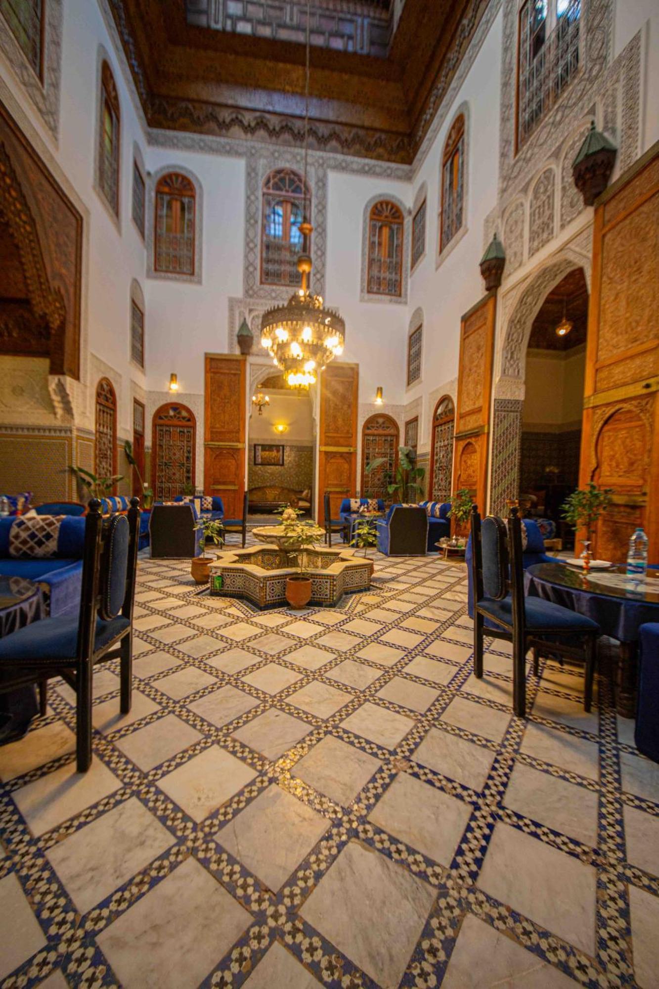 Riad Iline 2*
