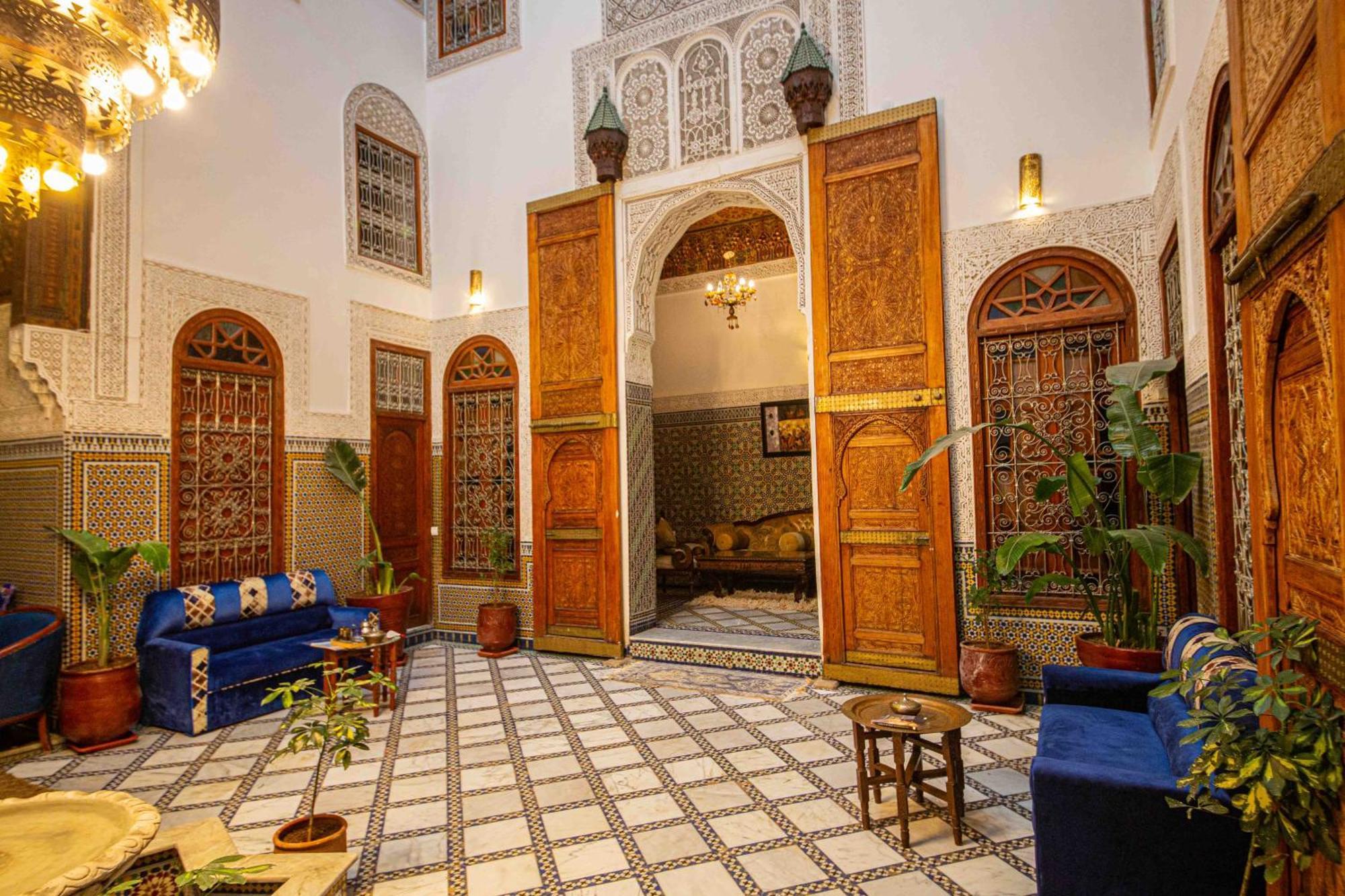 Iline Riad 2*